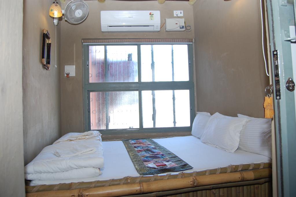 Shri Guest House Varanasi Habitación foto