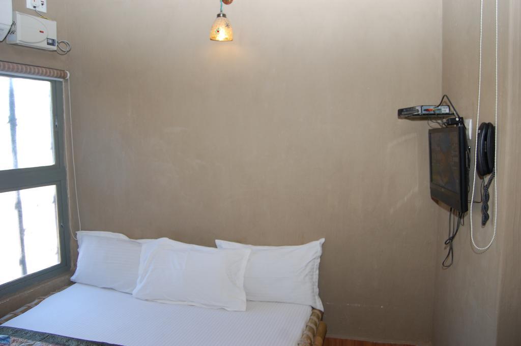 Shri Guest House Varanasi Habitación foto