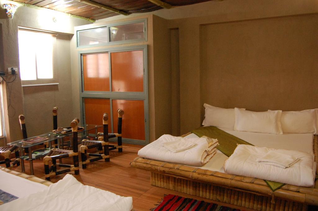 Shri Guest House Varanasi Habitación foto