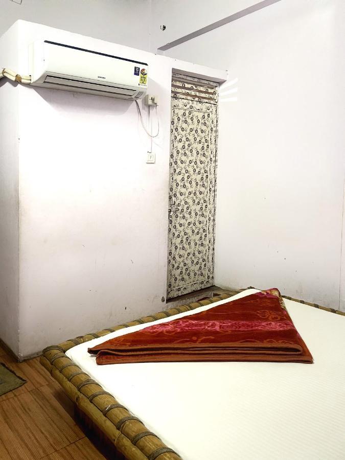 Shri Guest House Varanasi Exterior foto